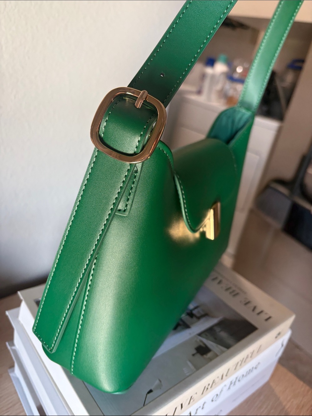 Old Navy Emerald Green Shoulder Bag with Gold Accent - Picture 3 of 7